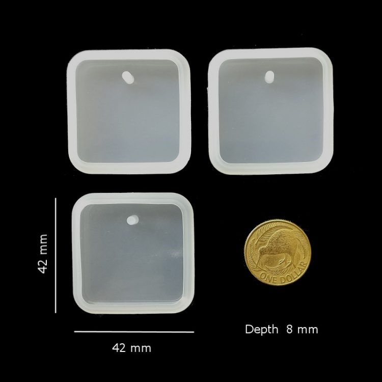Key ring tag or jewellery pendant silicone mould